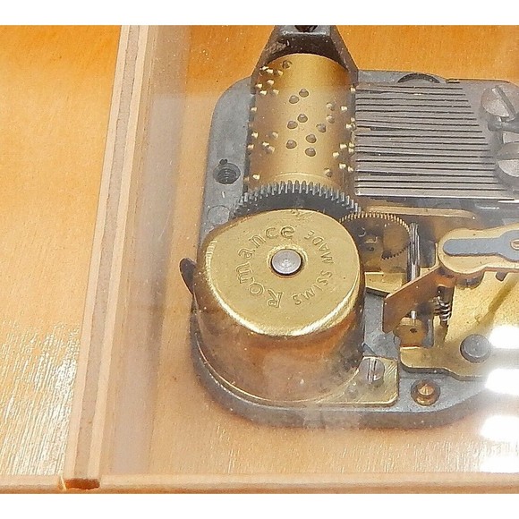 Reuge Swiss Made Romance Music Box Plays As Time Goes By Lacquer Inlaid Wood - Picture 11 of 11